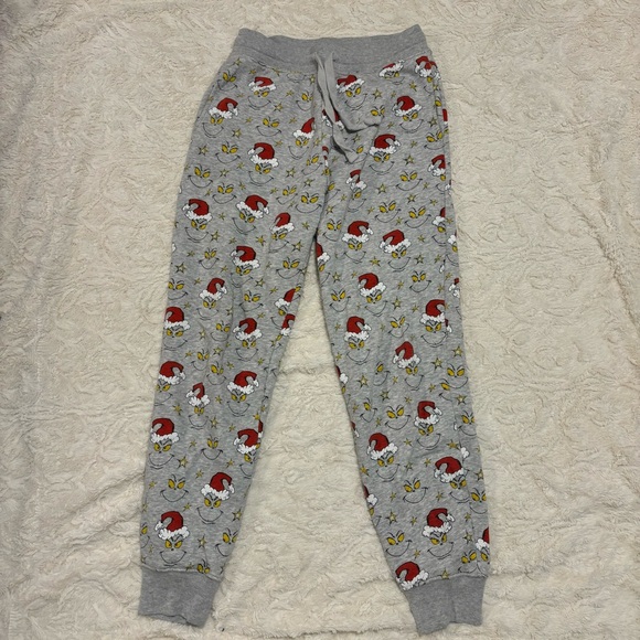 American Eagle fleece grinch pajama set - Picture 3 of 5